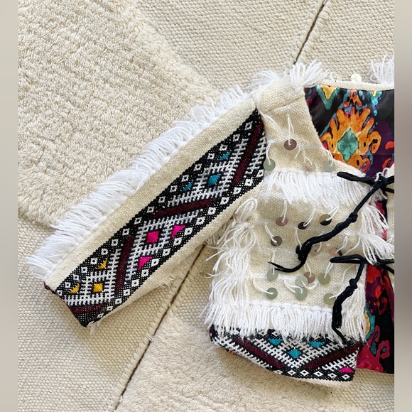 Liboosha Handmade Moroccan Wedding Blanket Jacket Tribal Floral Cream Black 2T - Picture 3 of 10